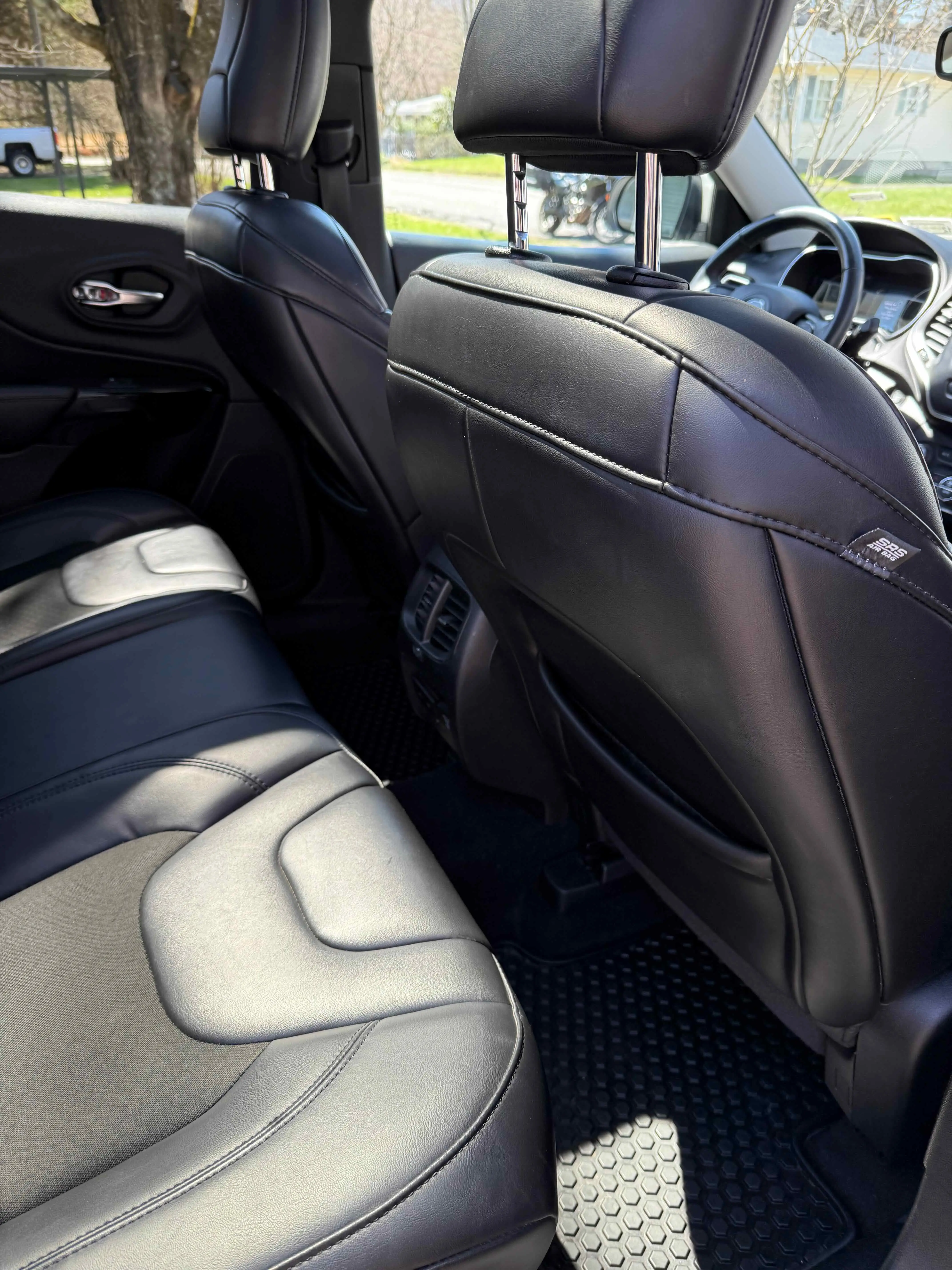 Car detailing before and after photo 58 — M&L Detail gallery