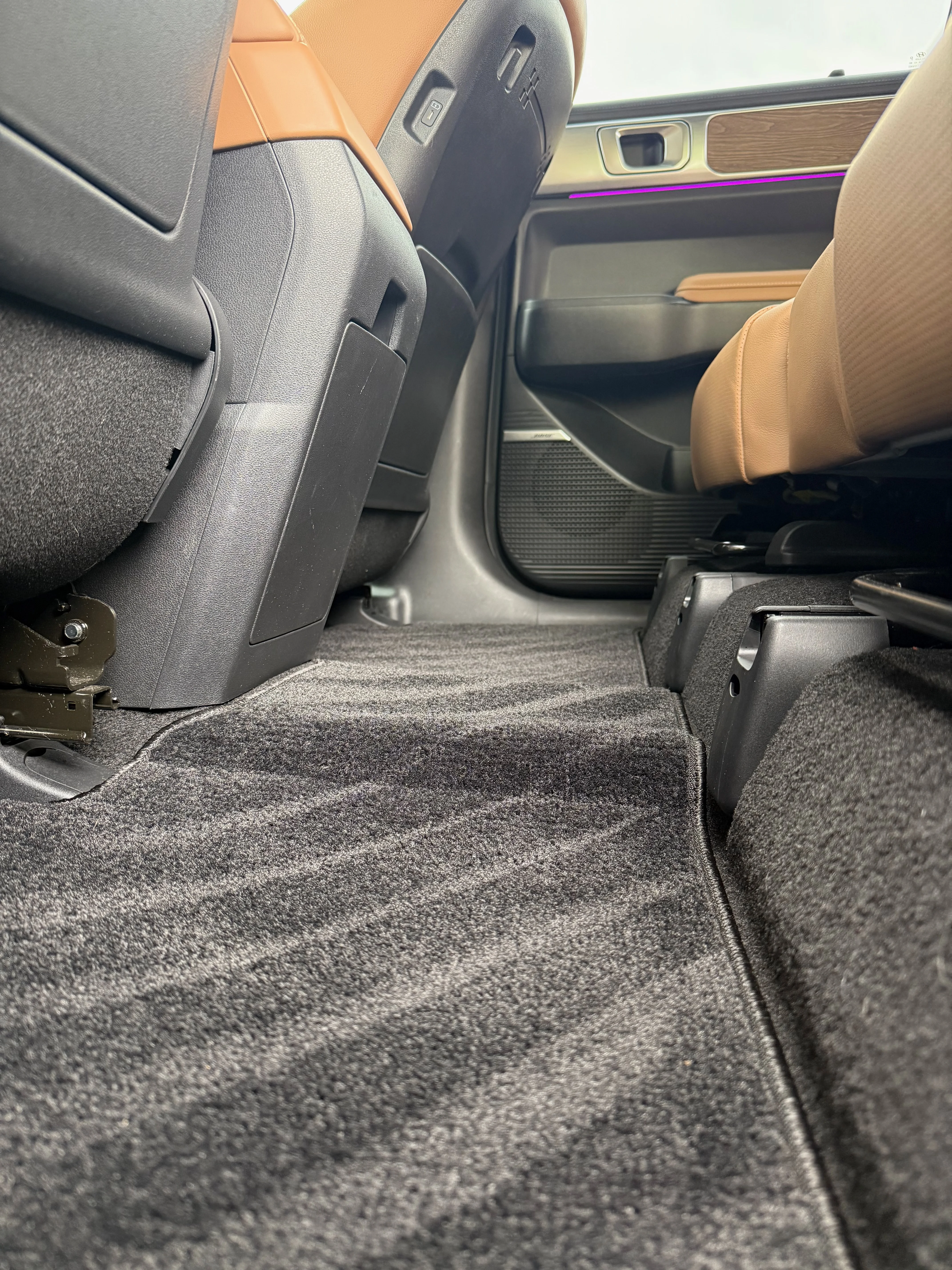 Car detailing before and after photo 16 — M&L Detail gallery