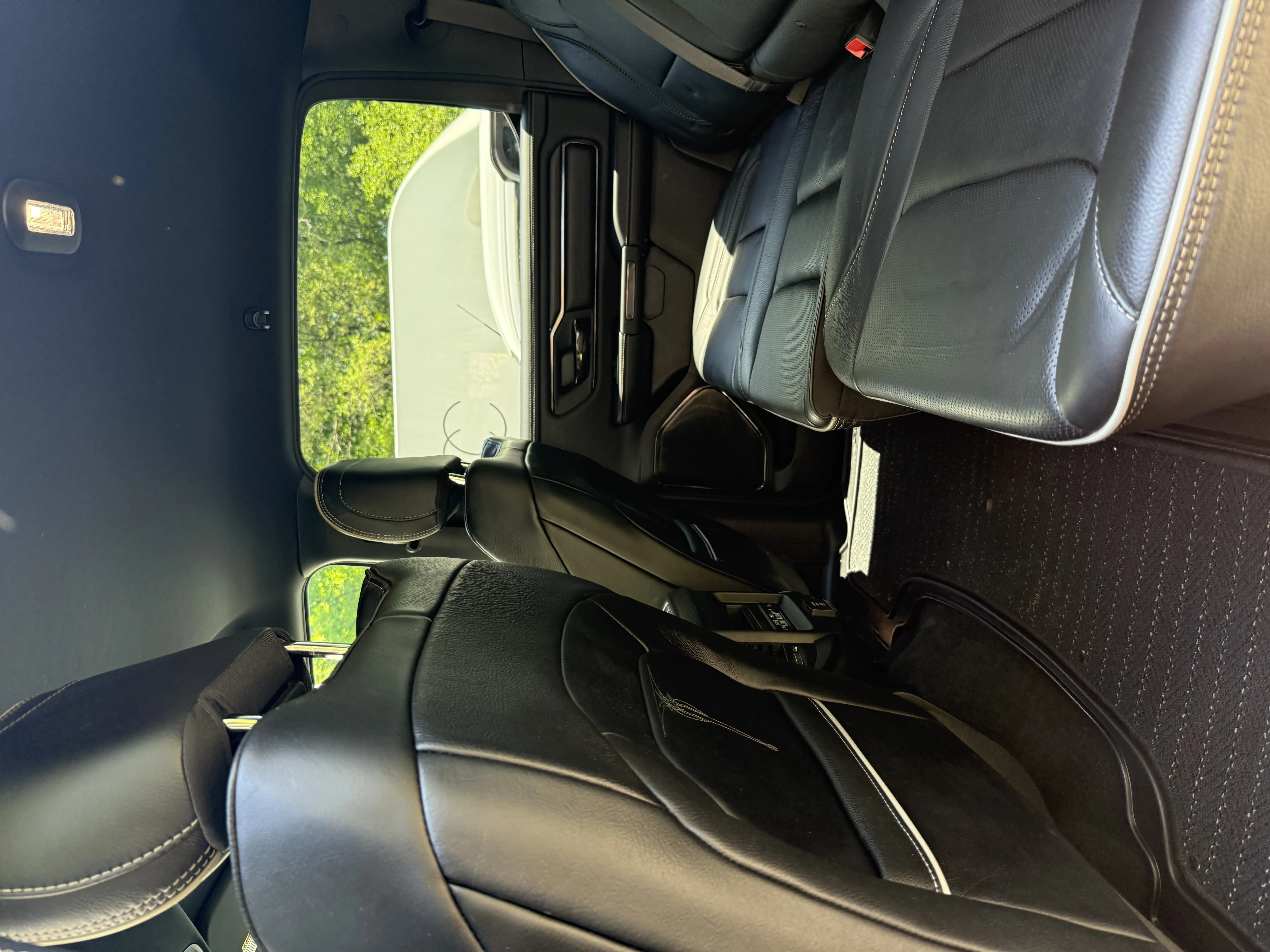 Car detailing before and after photo 40 — M&L Detail gallery