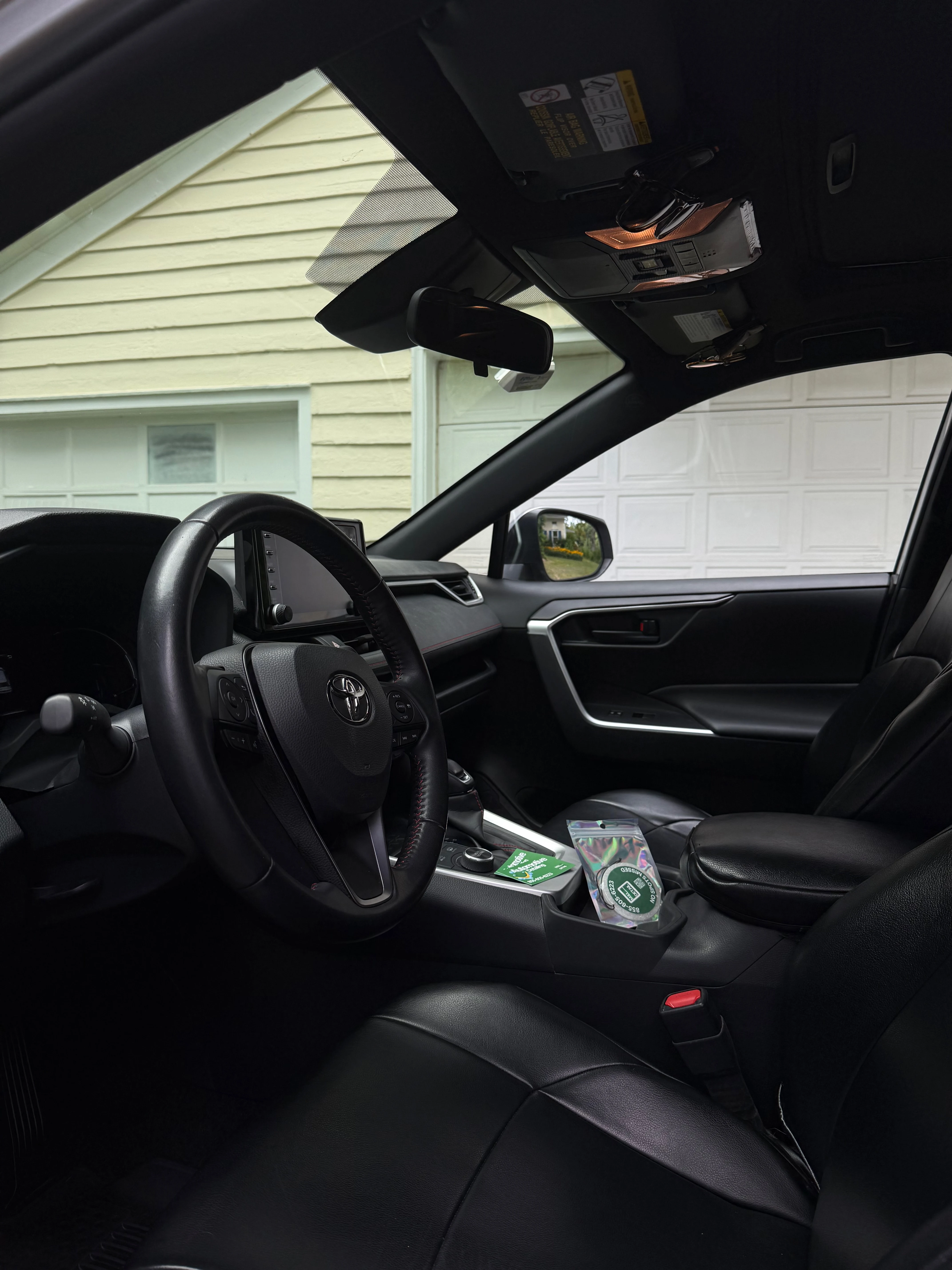 Car detailing before and after photo 2 — M&L Detail gallery