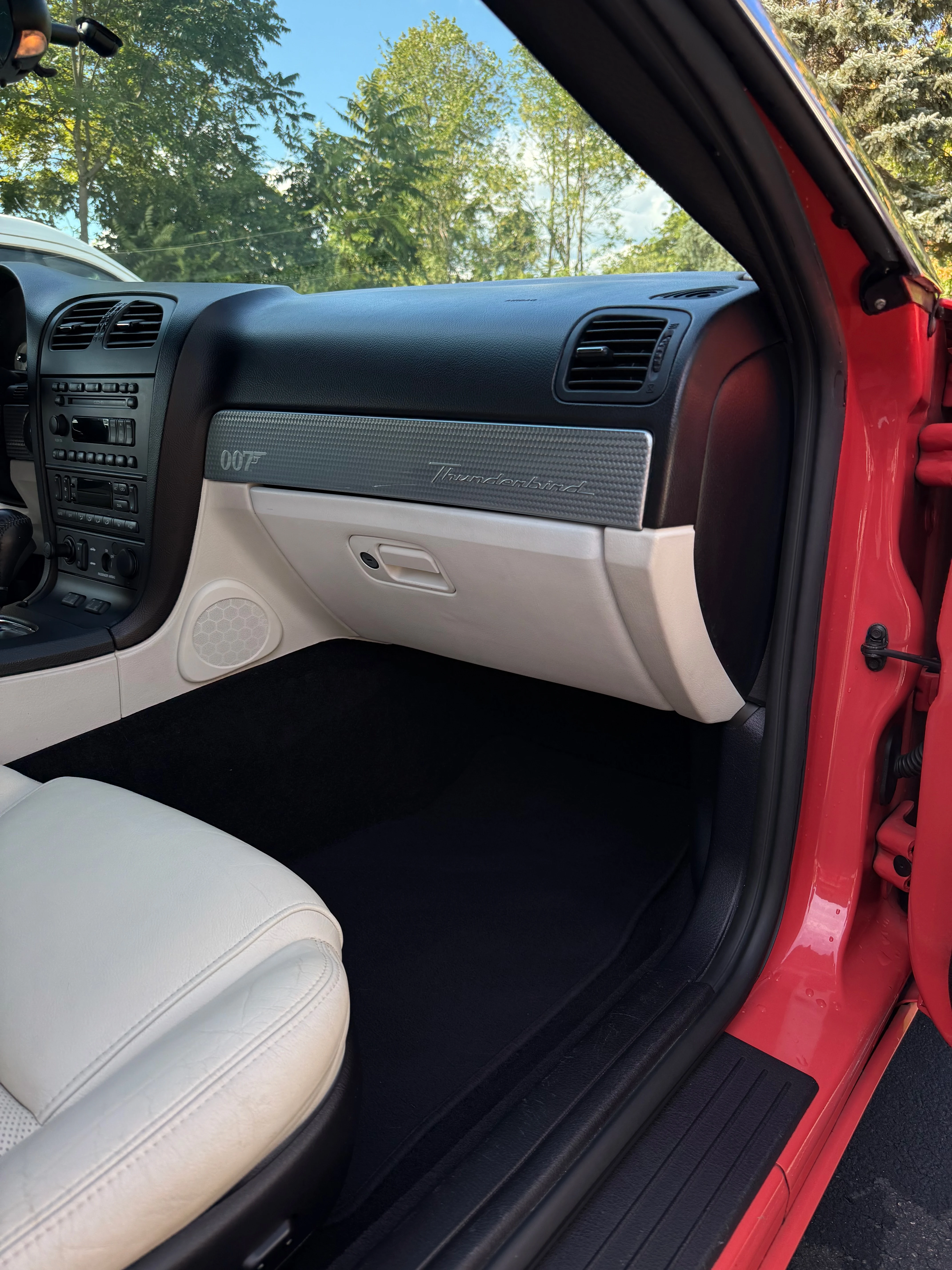Car detailing before and after photo 41 — M&L Detail gallery