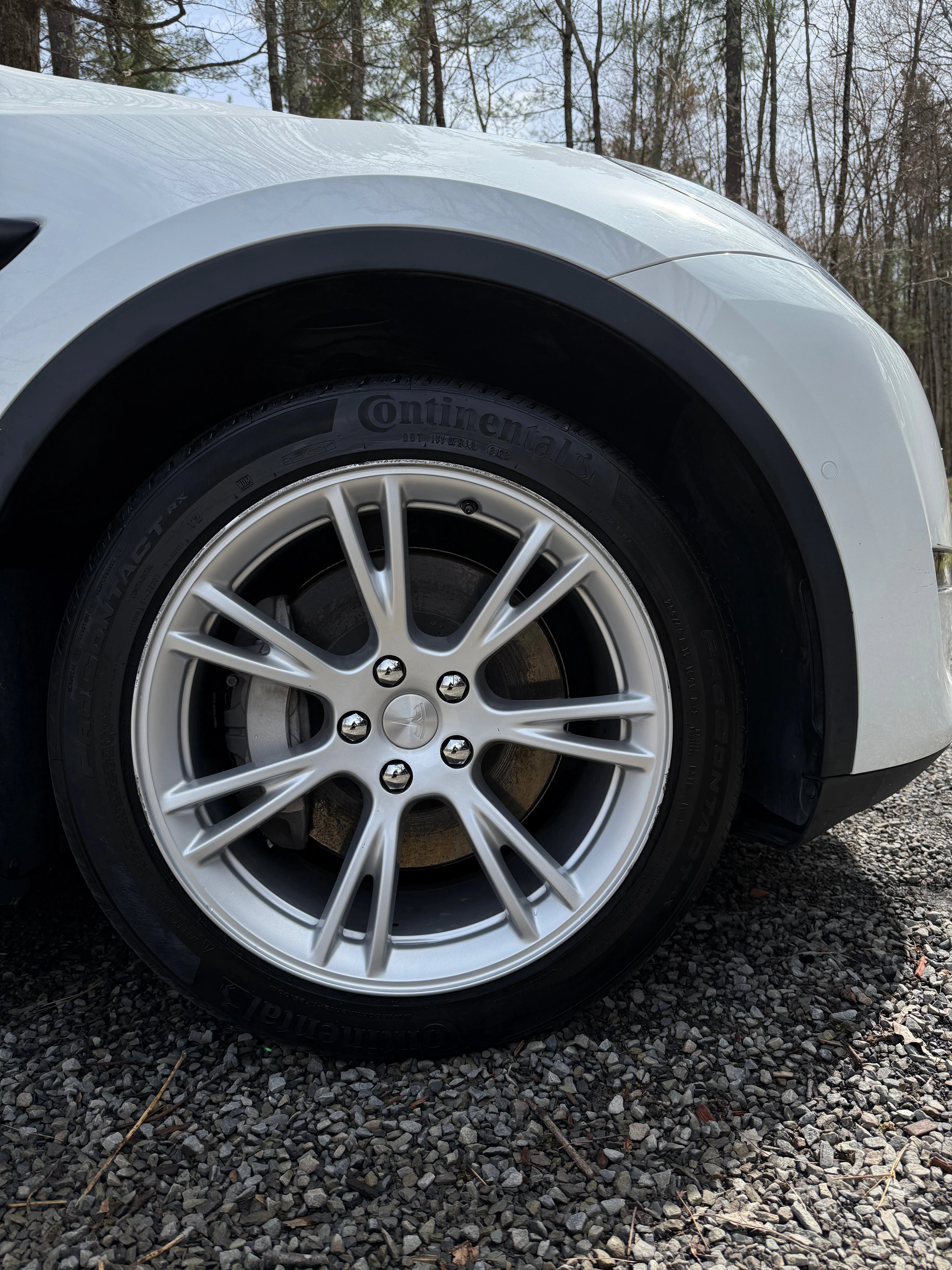 Car detailing before and after photo 43 — M&L Detail gallery