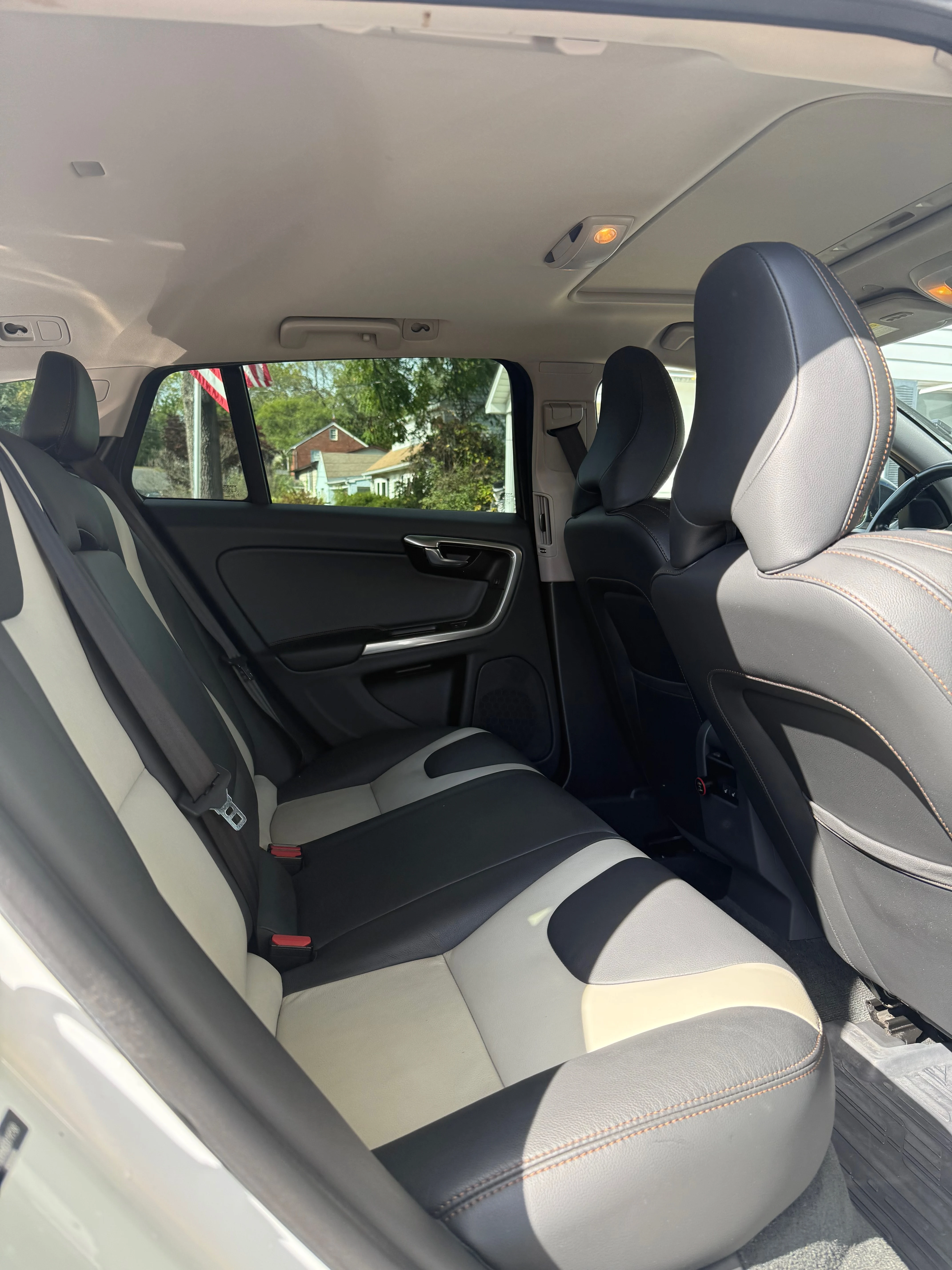 Car detailing before and after photo 39 — M&L Detail gallery