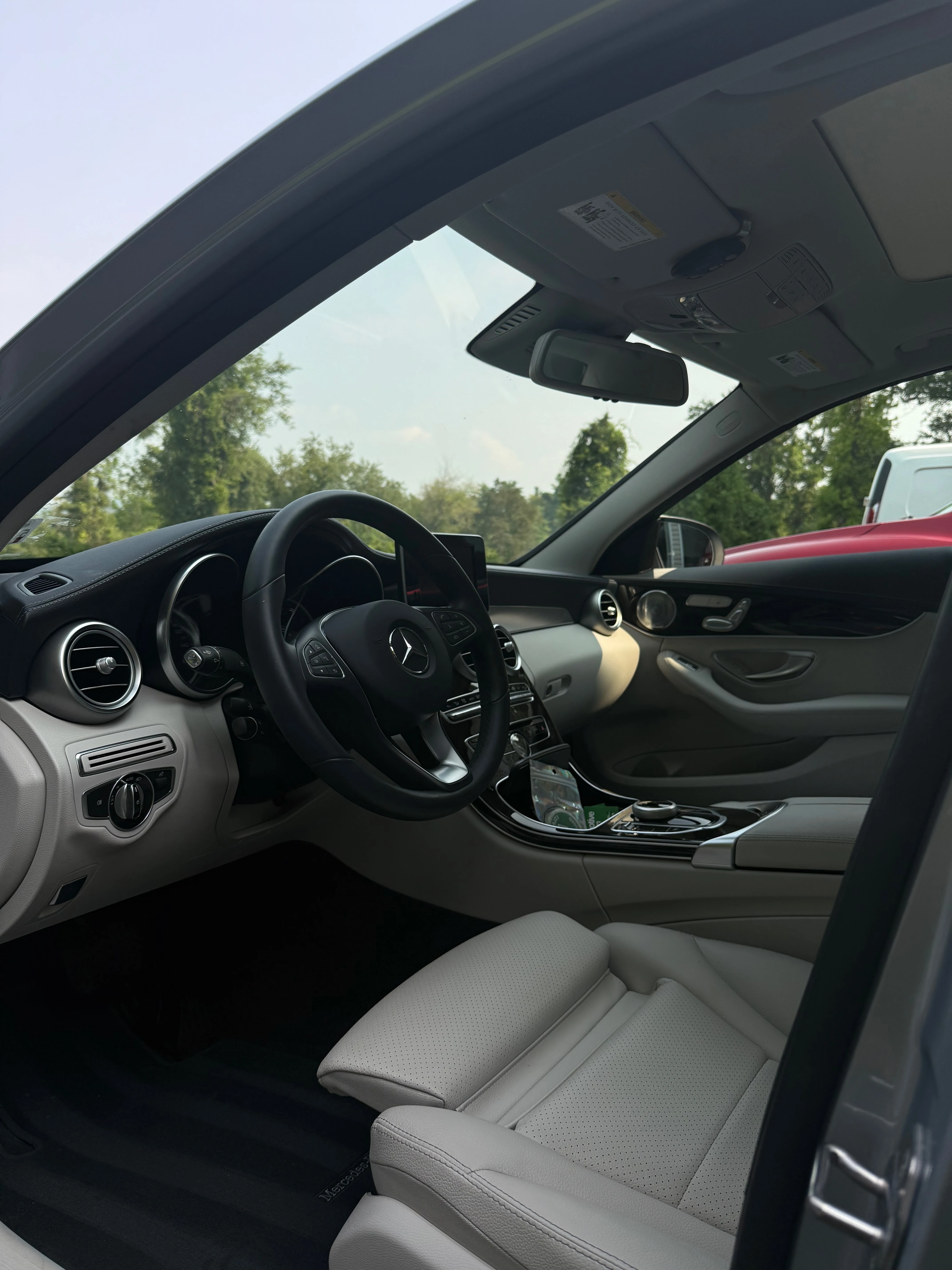 Car detailing before and after photo 22 — M&L Detail gallery