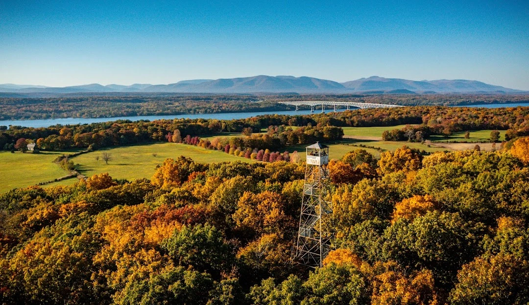 Rhinebeck detail example